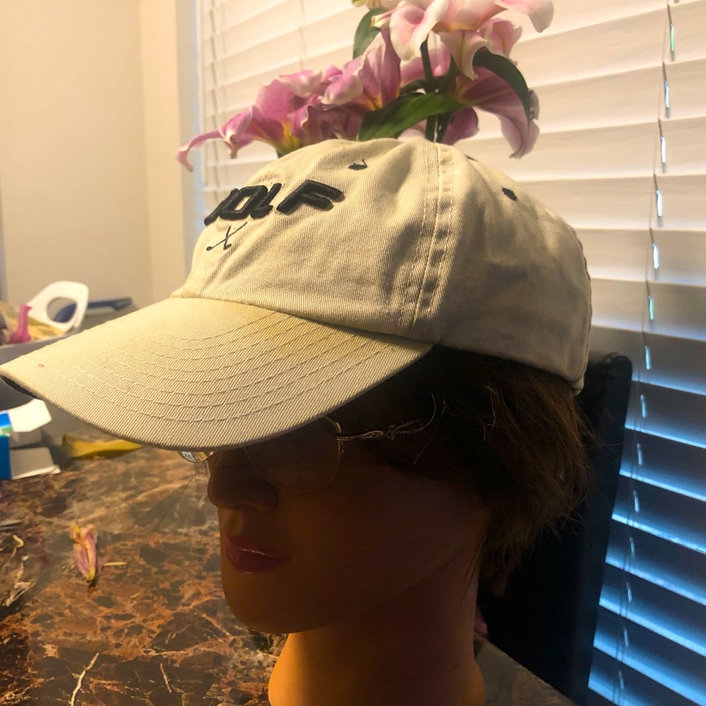 Signature Golf Men’s Khaki Baseball Caps Size Adjustable